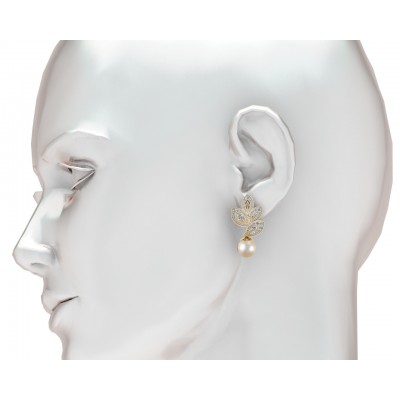 Aarna Pearl & Diamond Earrings
